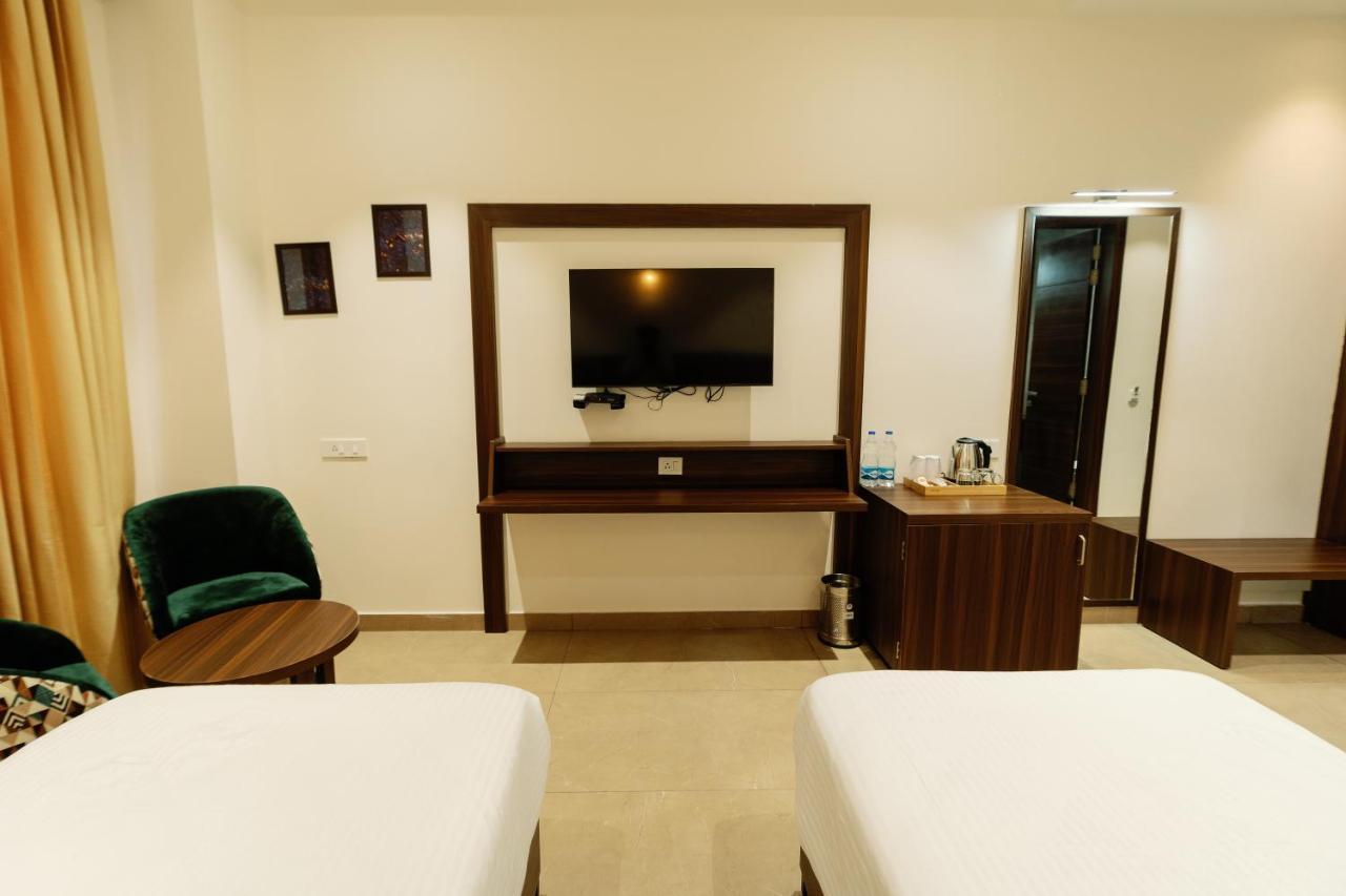 Grand Heritage Hotel & Resort Ludhiana Exterior photo